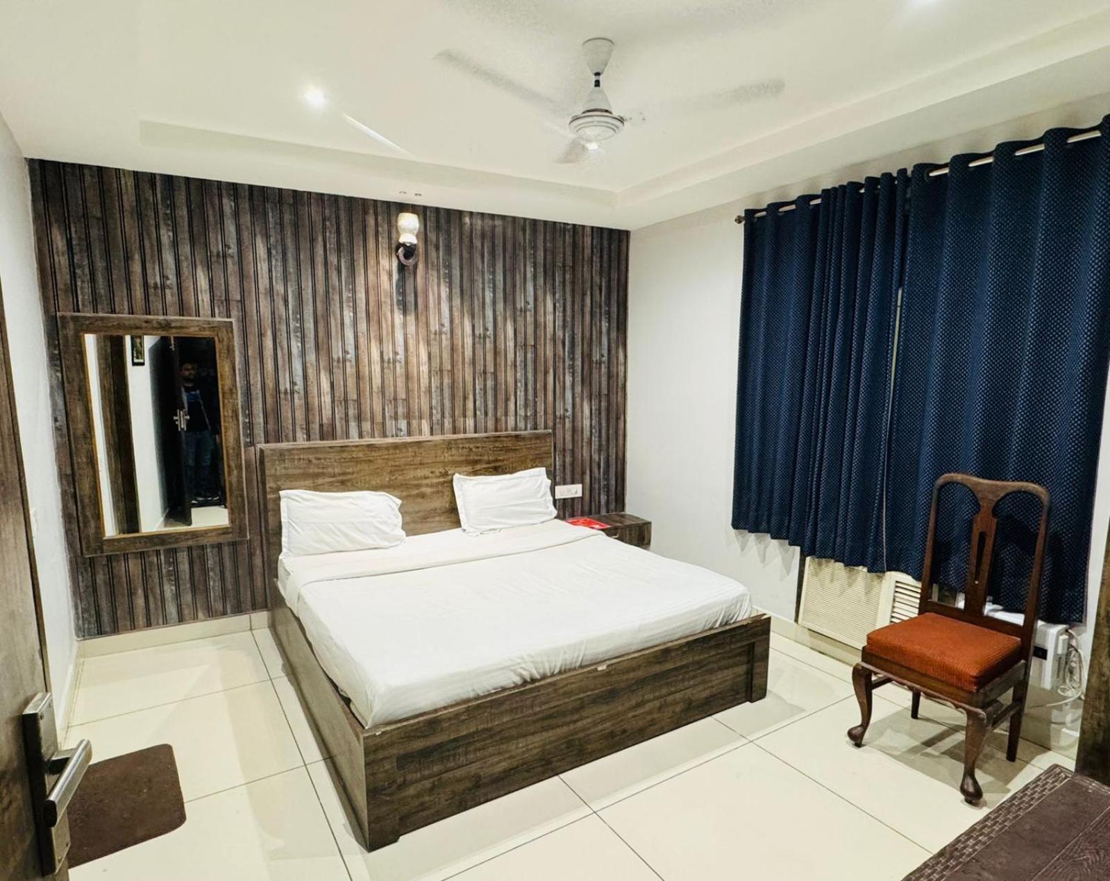 Hotel Pearl Inn Rudrapur Exterior foto